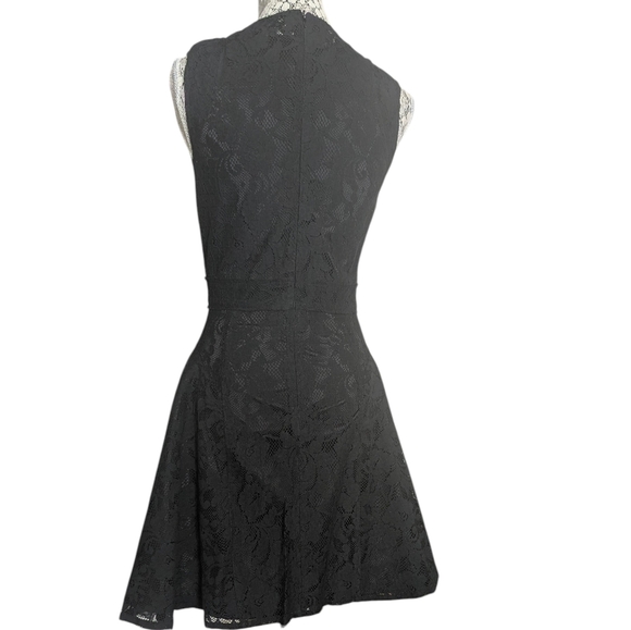 Zac Poison Z Spoke Black Lace Dress - Picture 2 of 13